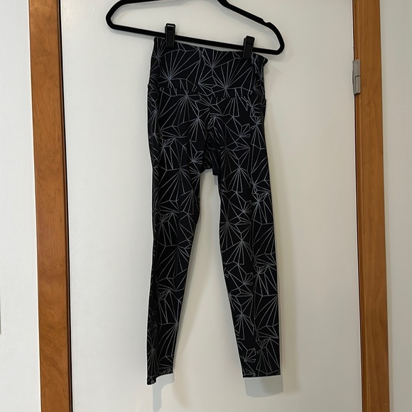 Onzie Reflective Print Hi-Rise Leggings - Picture 2 of 3